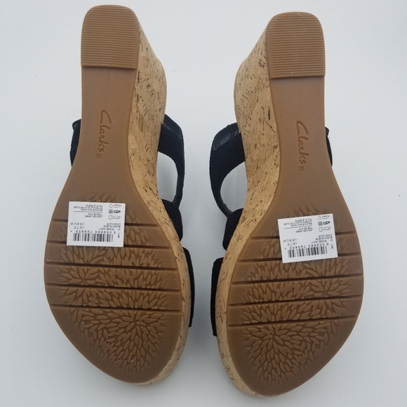 NWOT 9.5W Wide Clarks Rose Way Crisscross Platform Wedge Sandals, Black Suede - Picture 13 of 16